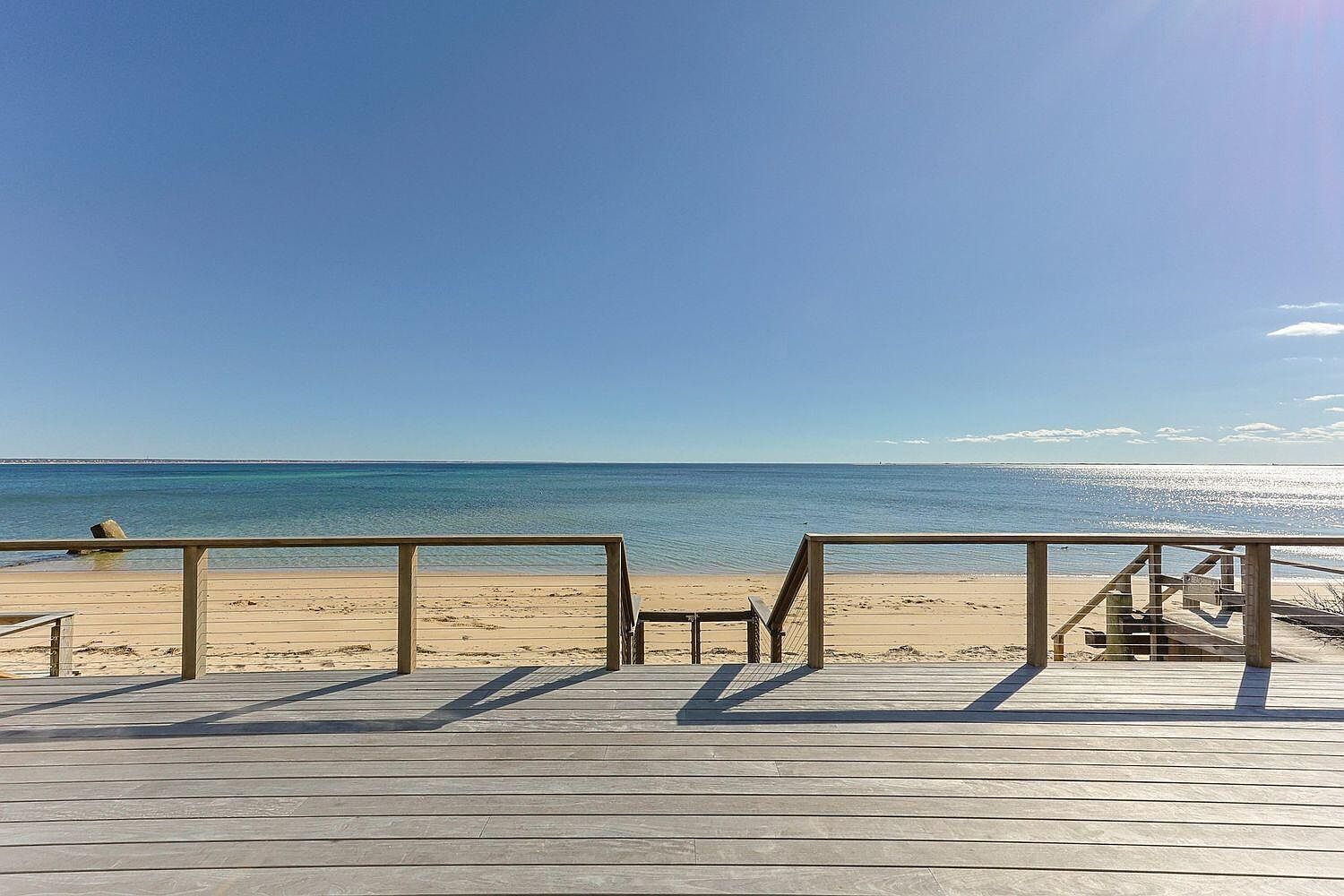 613 Commercial St Provincetown, MA 02657 - Thumbnail 4