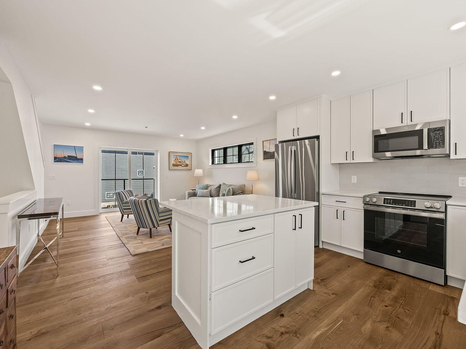 50 Nelson Ave #6 Provincetown, MA 02657 - Thumbnail 4