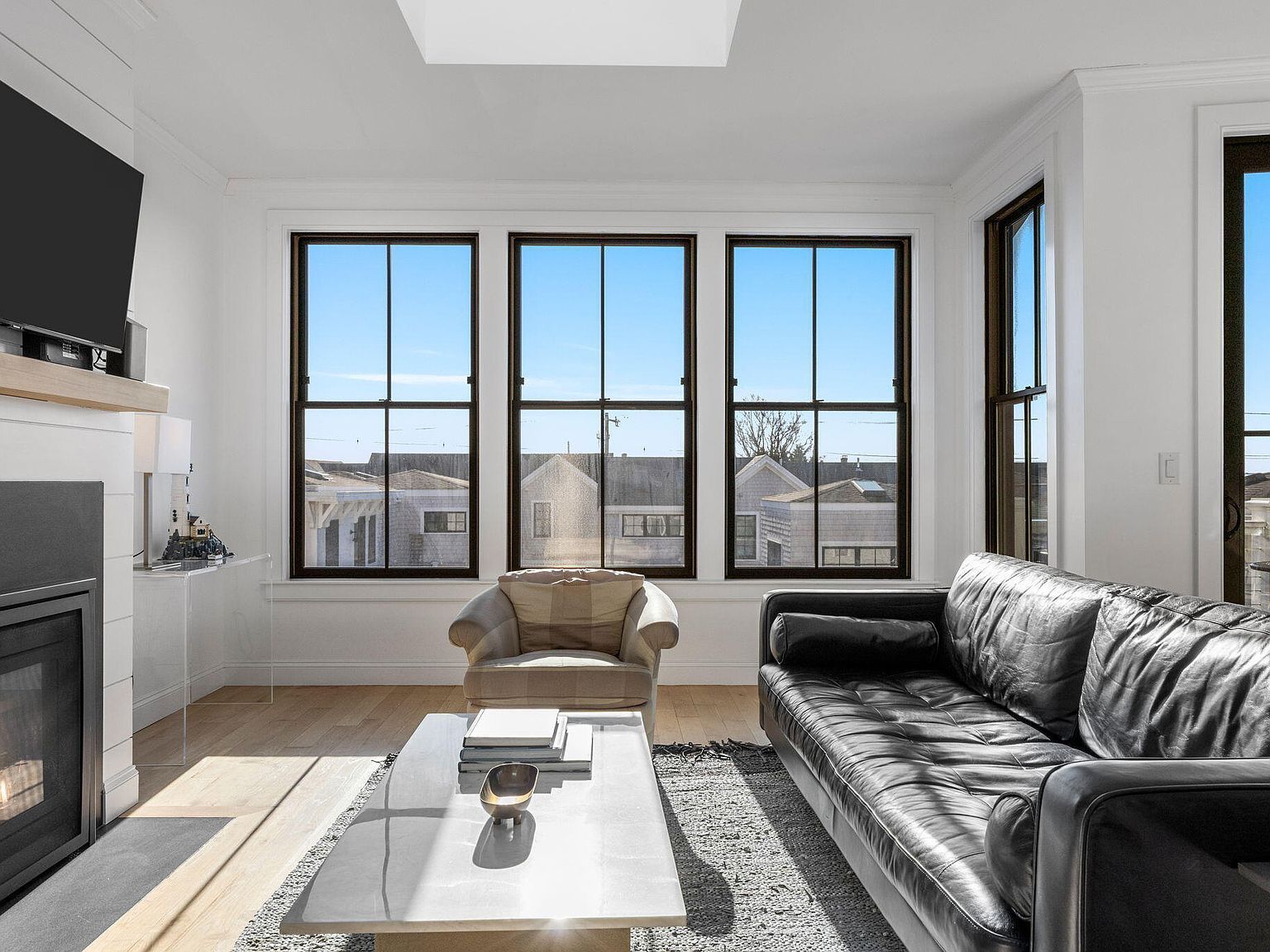 350 Bradford St Unit 11 Provincetown, MA 02657 - Thumbnail 4