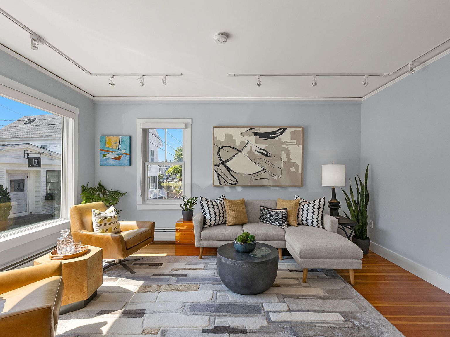 134 Commercial St Provincetown, MA 02657 - Thumbnail 4
