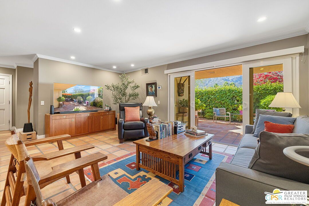 1115 E Alejo Rd Palm Springs, CA 92262 - Thumbnail 4