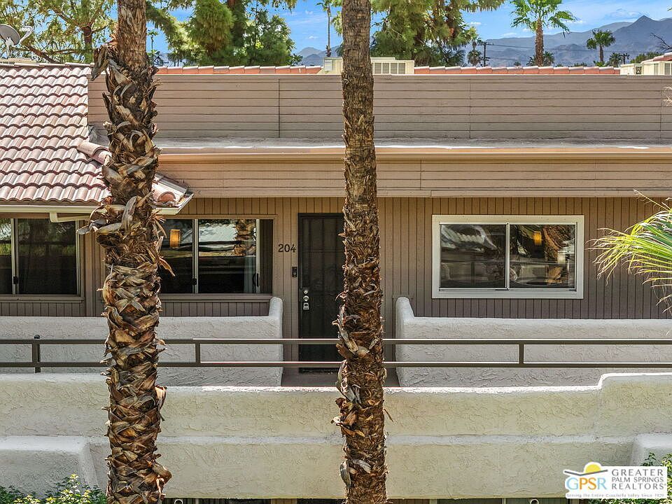 575 N Villa Ct UNIT 204 Palm Springs, CA 92262 - Thumbnail 4