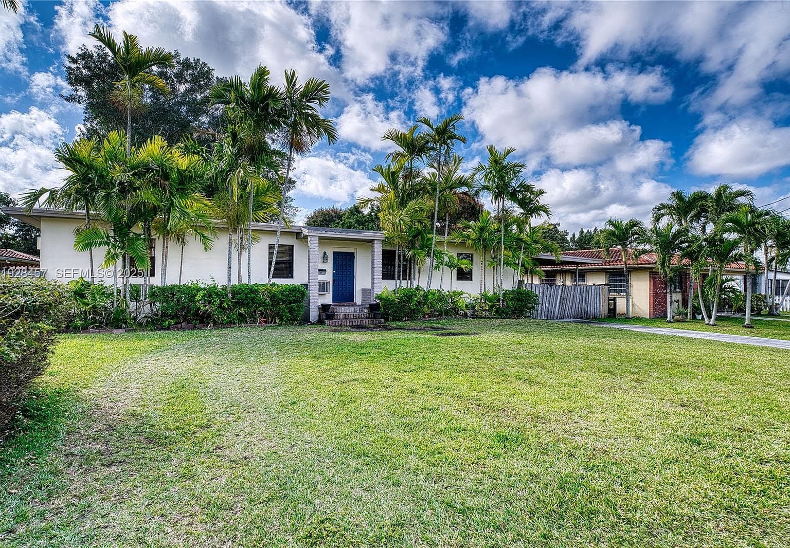 6550 SW 27th St Miami, FL 33155 - Thumbnail 4