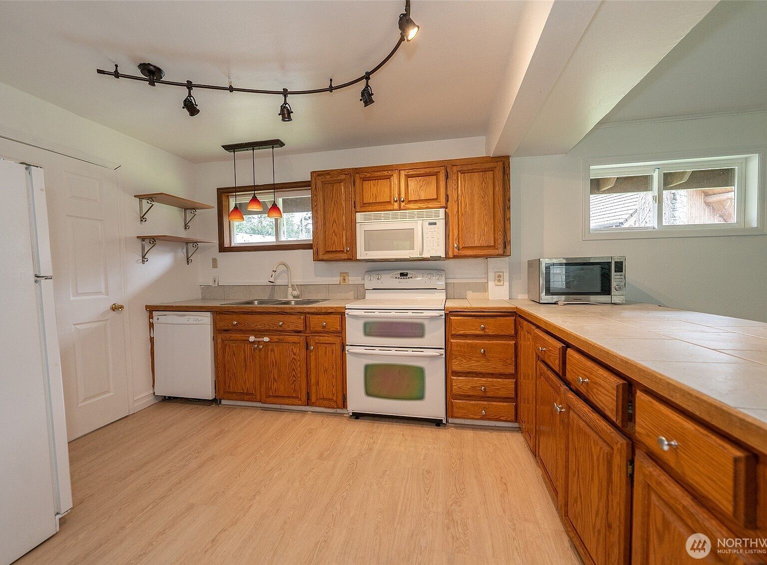 17835 Upland Dr SE Yelm, WA 98597 - Thumbnail 4