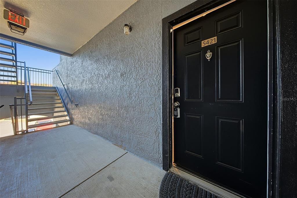 3702 Palm Desert Ln APT 5421 Orlando, FL 32839 - Thumbnail 4