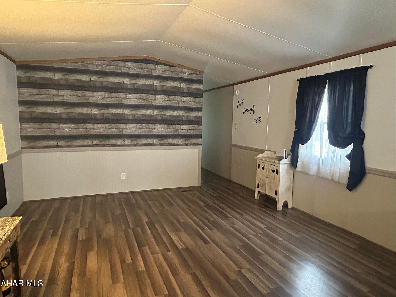 517 Margaret Rd Altoona, PA 16602 - Thumbnail 4