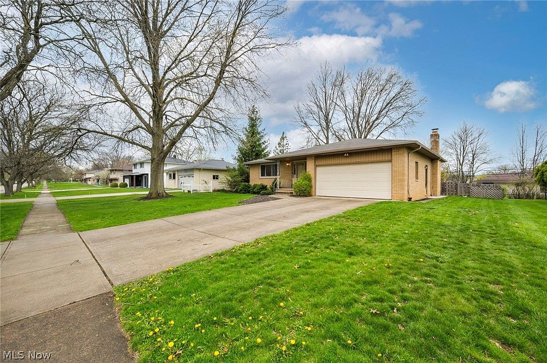 13700 Indian Creek Dr Middleburg Heights, OH 44130 - Thumbnail 4