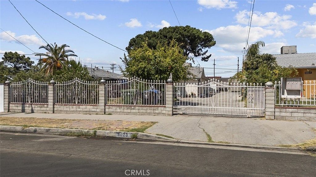 8023 Troost Ave North Hollywood, CA 91605 - Thumbnail 4