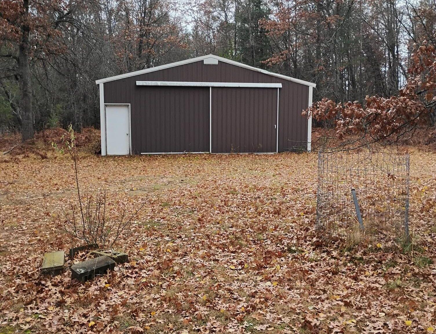 10302 S Grayling Rd Roscommon, MI 48653 - Thumbnail 4