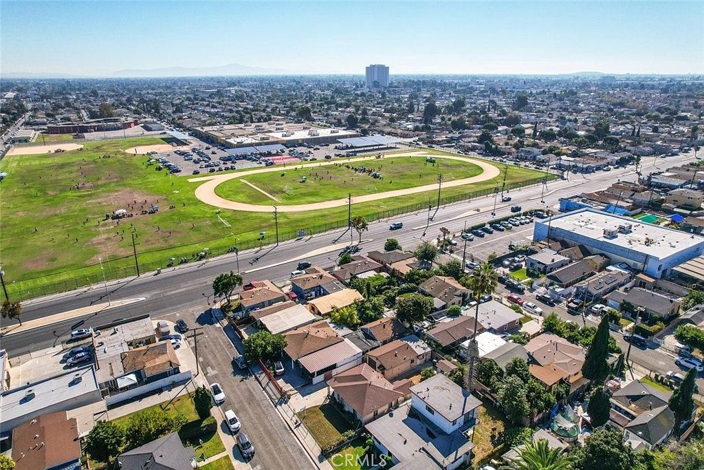 814 W Maple St Compton, CA 90220 - Thumbnail 4