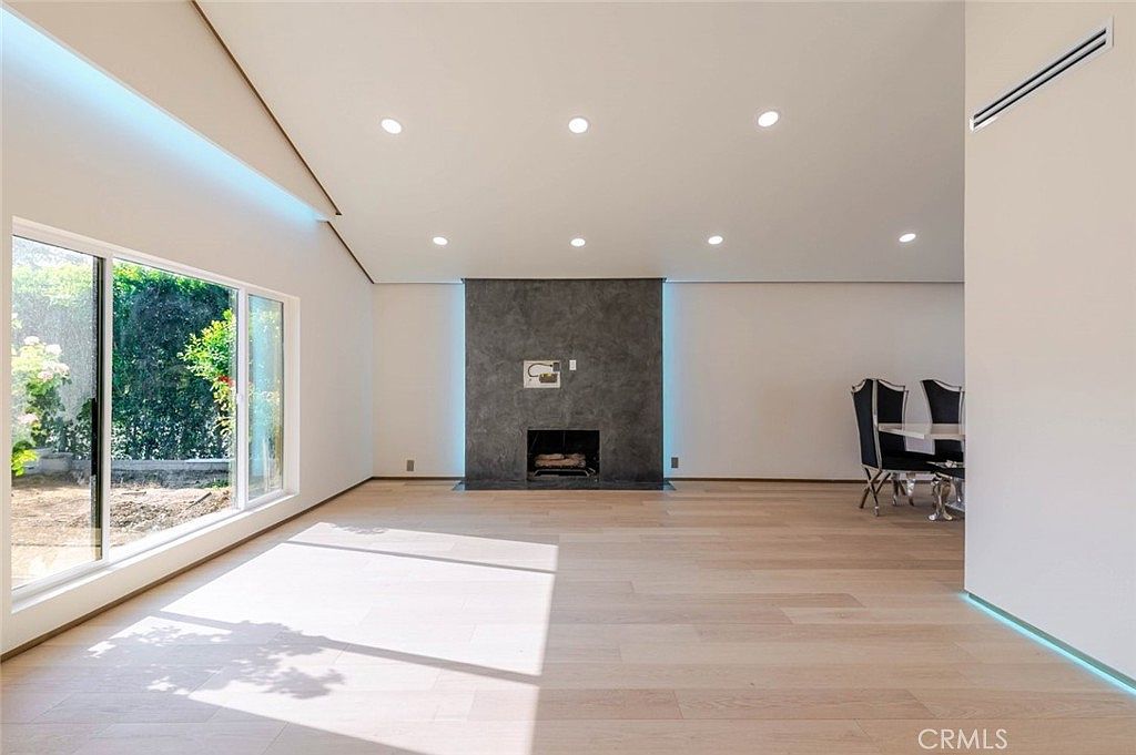 10861 Lindley Ave Granada Hills, CA 91344 - Thumbnail 4