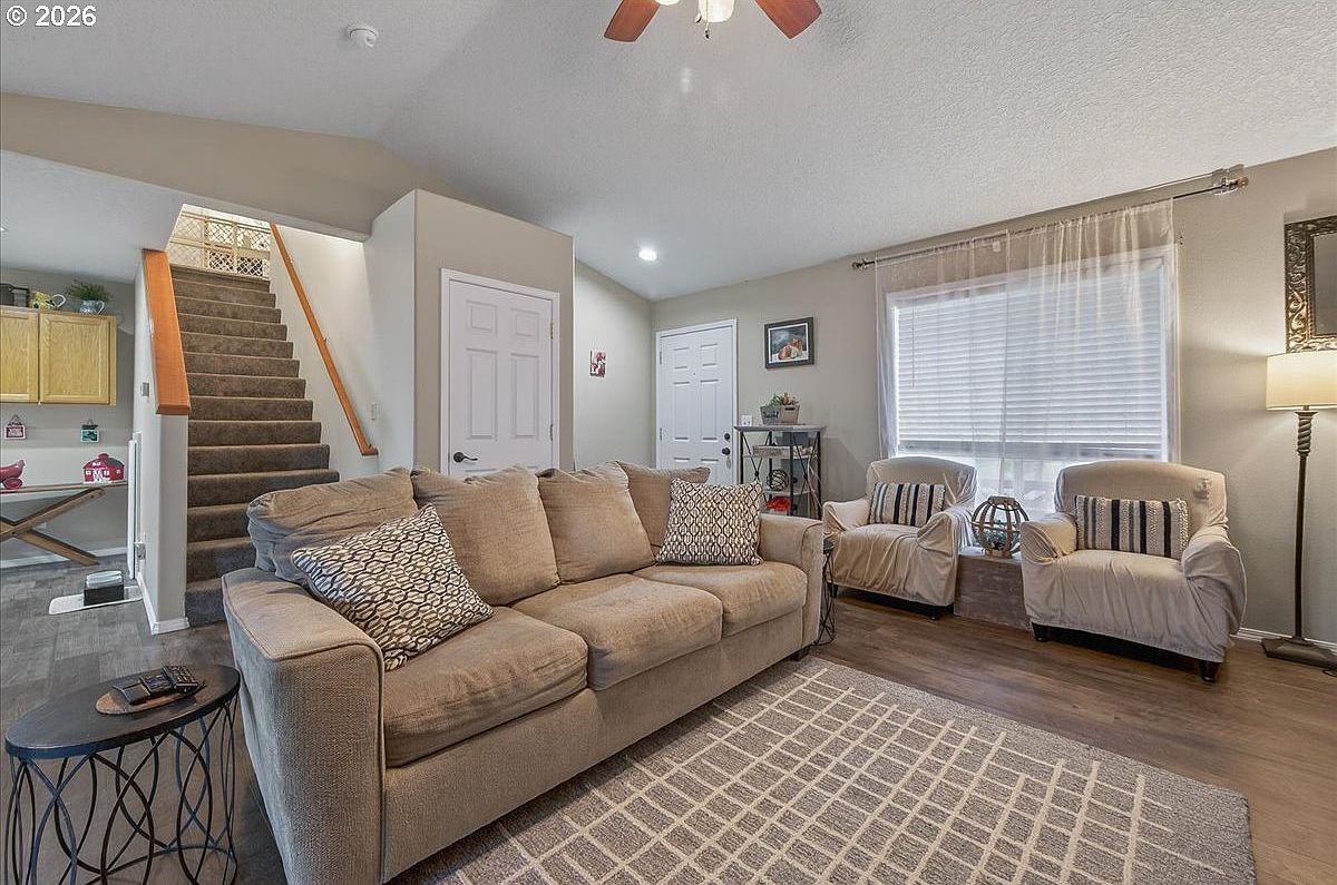 51685 SE 2nd St Scappoose, OR 97056 - Thumbnail 4