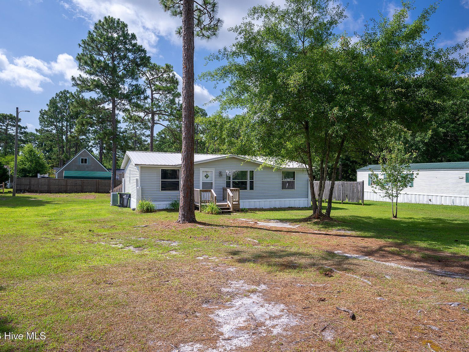 420 S Dyson St Holly Ridge, NC 28445 - Thumbnail 4