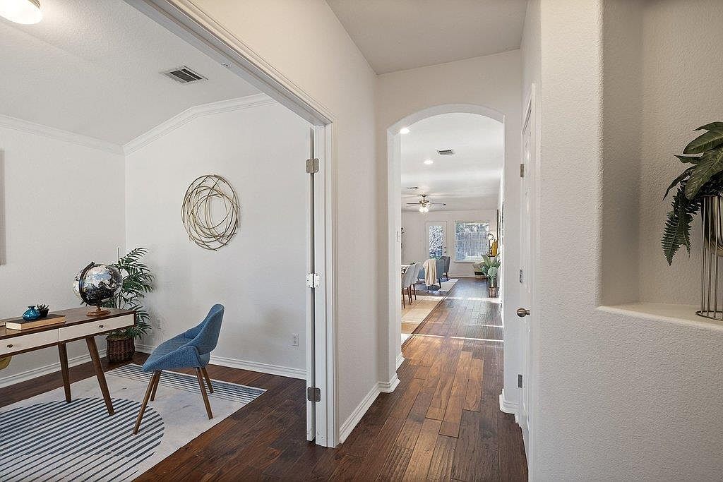 218 Calline Mayes Run Buda, TX 78610 - Thumbnail 4