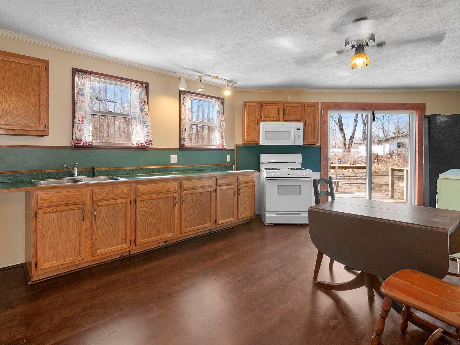 302 Fern Ave Cadillac, MI 49601 - Thumbnail 4