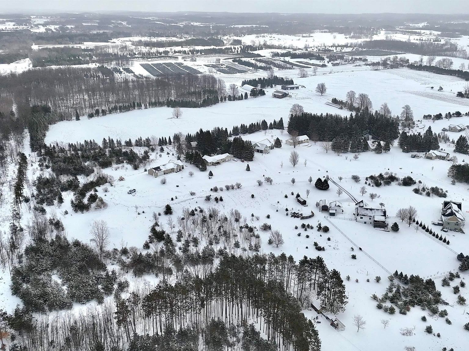 Unit 12 Fairview Manton, MI 49663 - Thumbnail 4