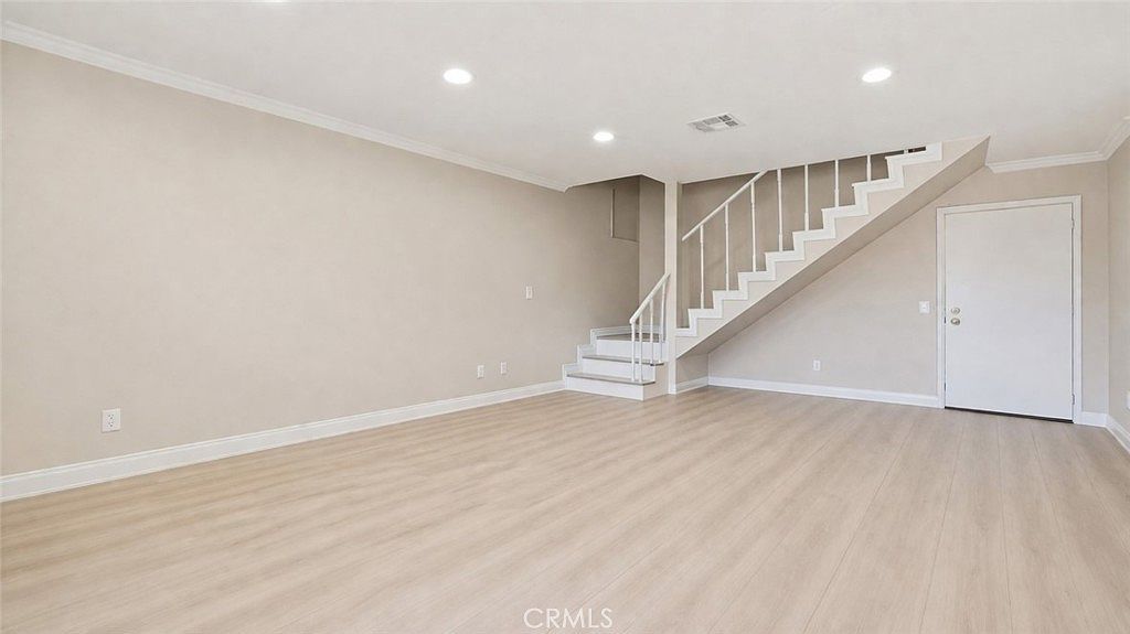 121 Sinclair Ave Unit 213 Glendale, CA 91206 - Thumbnail 4