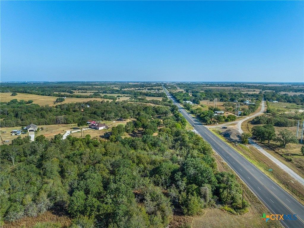 100 Westwood Rd Lockhart, TX 78644 - Thumbnail 4