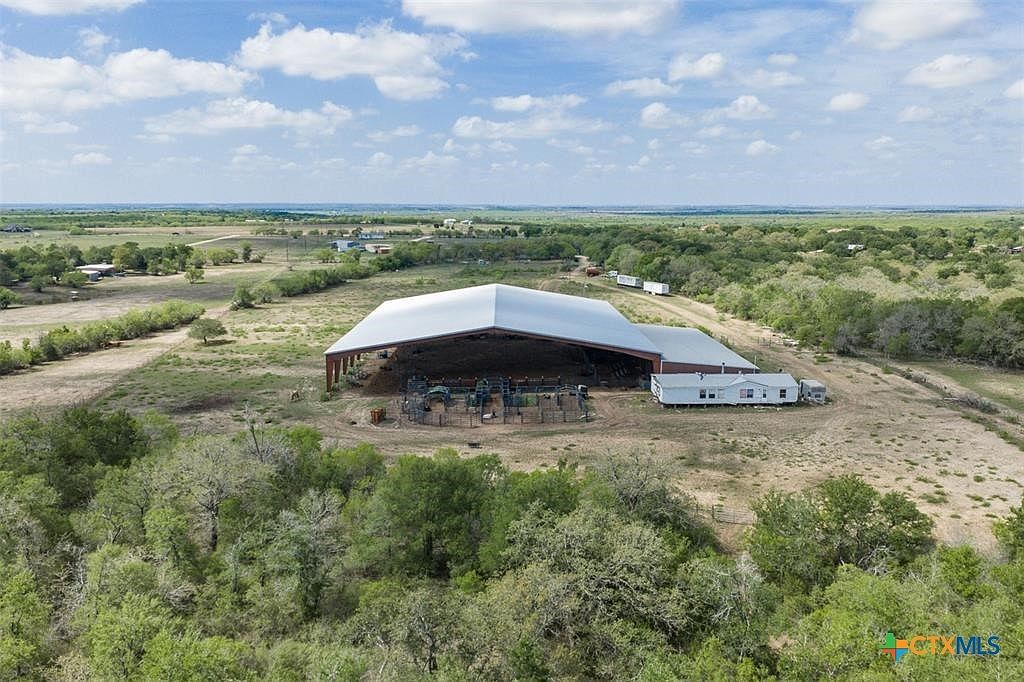 8519 State Park Rd Lockhart, TX 78644 - Thumbnail 4