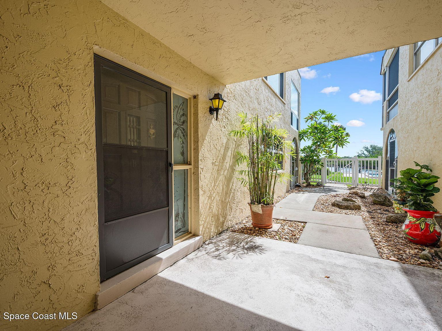 1727 Minutemen Cswy APT 108 Cocoa Beach, FL 32931 - Thumbnail 4