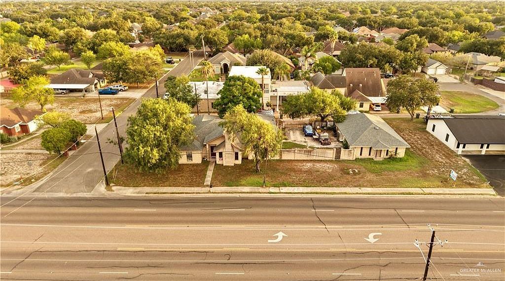 1306 E Griffin Pkwy Mission, TX 78574 - Thumbnail 4