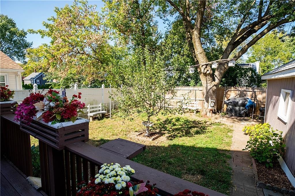 21 Madison St Warwick, RI 02888 - Thumbnail 4