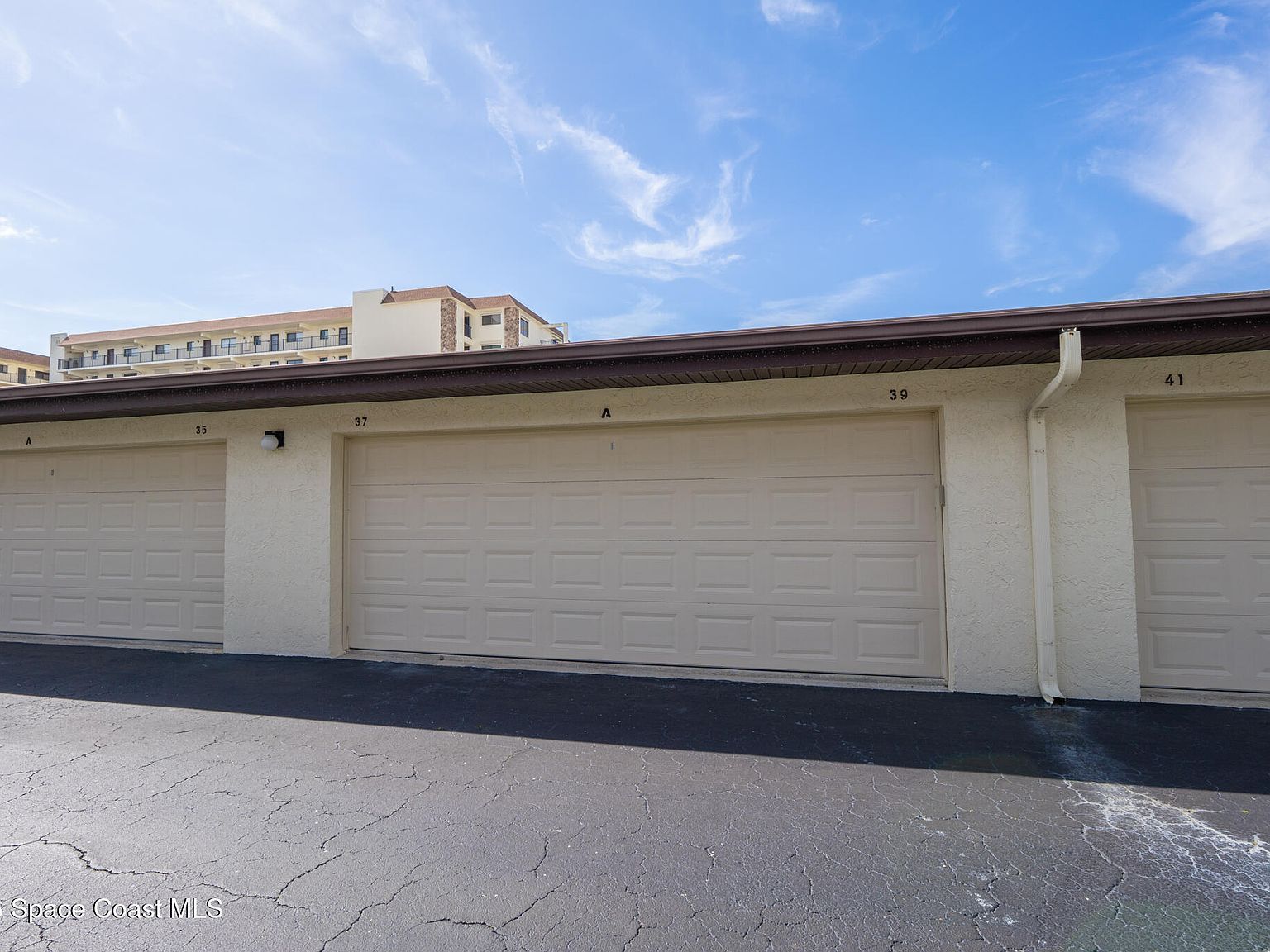 3060 N Atlantic Ave APT 102 Cocoa Beach, FL 32931 - Thumbnail 4