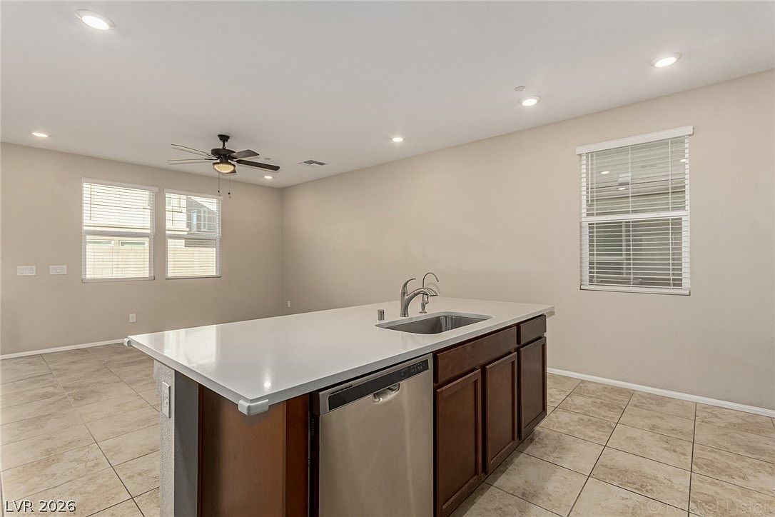 5336 Silver Branch Ave Las Vegas, NV 89118 - Thumbnail 4