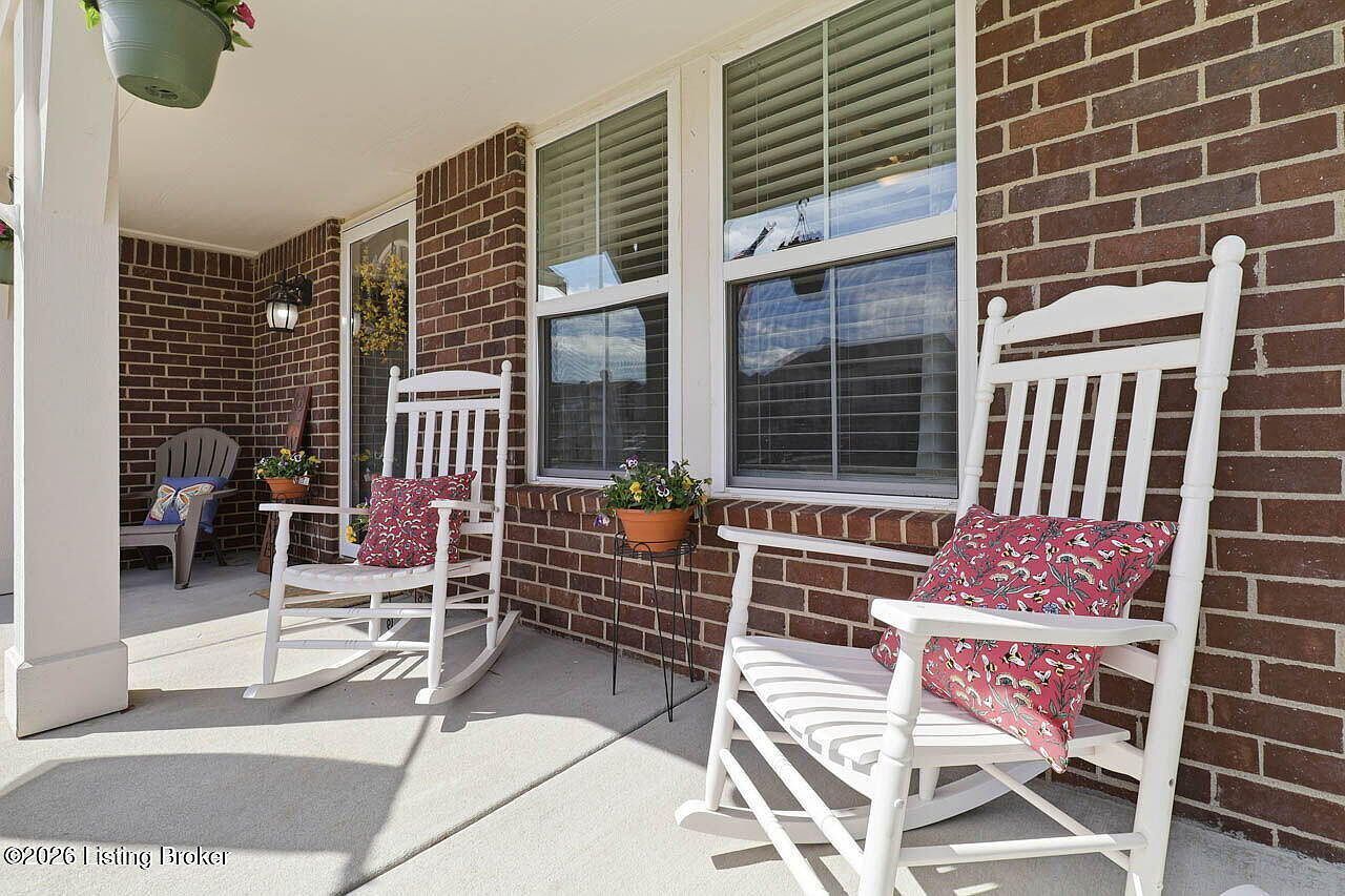 11116 Remembrance Ln Louisville, KY 40229 - Thumbnail 4