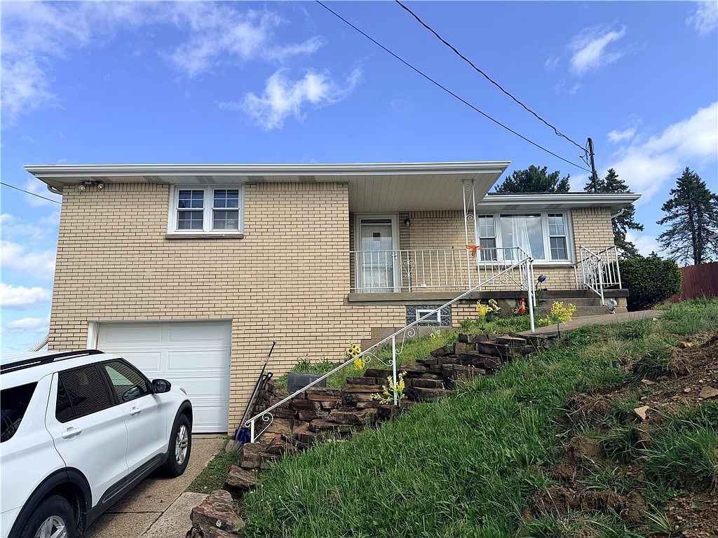 16 Jackson Dr Monessen, PA 15062 - Thumbnail 4
