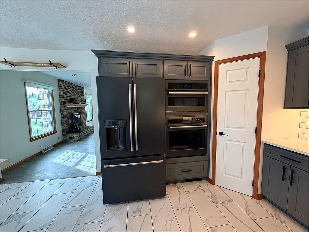 119 Chambers Ln N Canonsburg, PA 15317 - Thumbnail 4