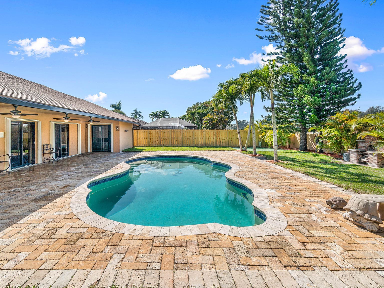 19873 Court Of The Myrtles Boca Raton, FL 33434 - Thumbnail 4