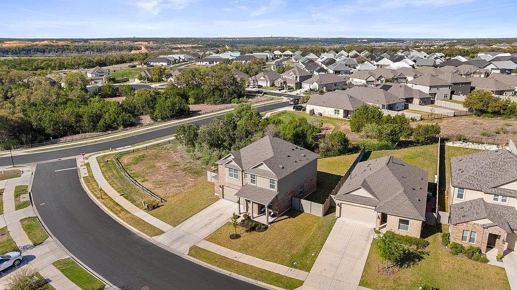 440 Wolf Springs Rd Georgetown, TX 78628 - Thumbnail 4