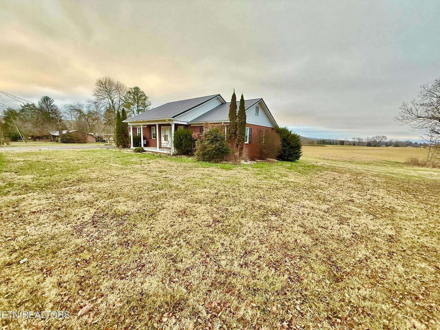 224 Walnut Hill Ln Ewing, VA 24248 - Thumbnail 4