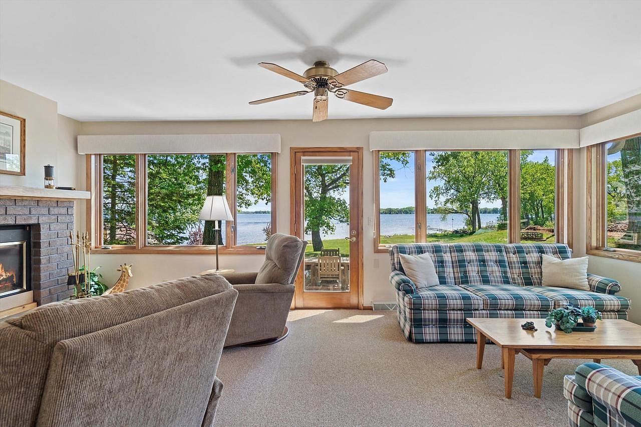 7301 W Wind Lake Rd Wind Lake, WI 53185 - Thumbnail 4