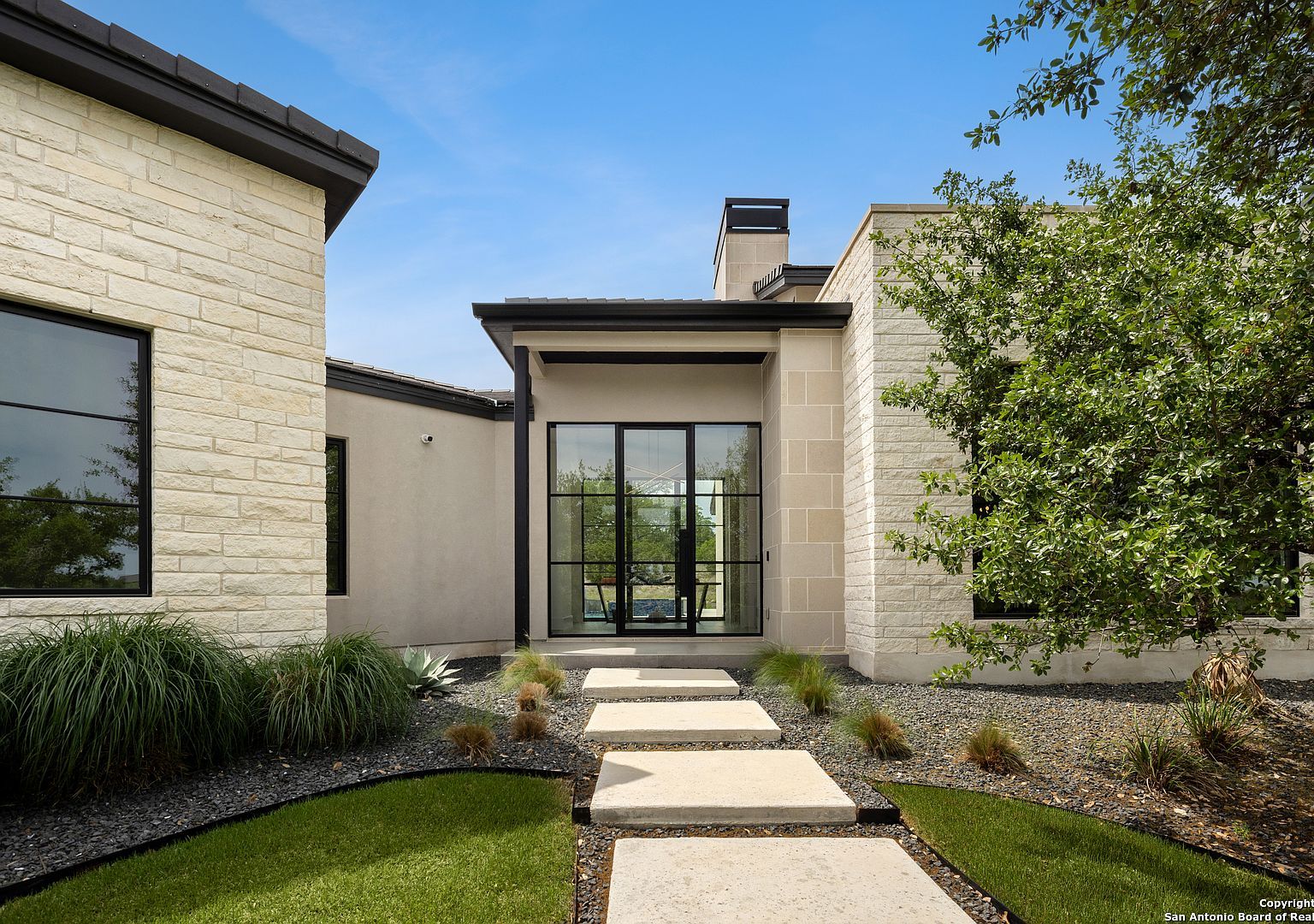 211 Clubs Dr Boerne, TX 78006 - Thumbnail 4