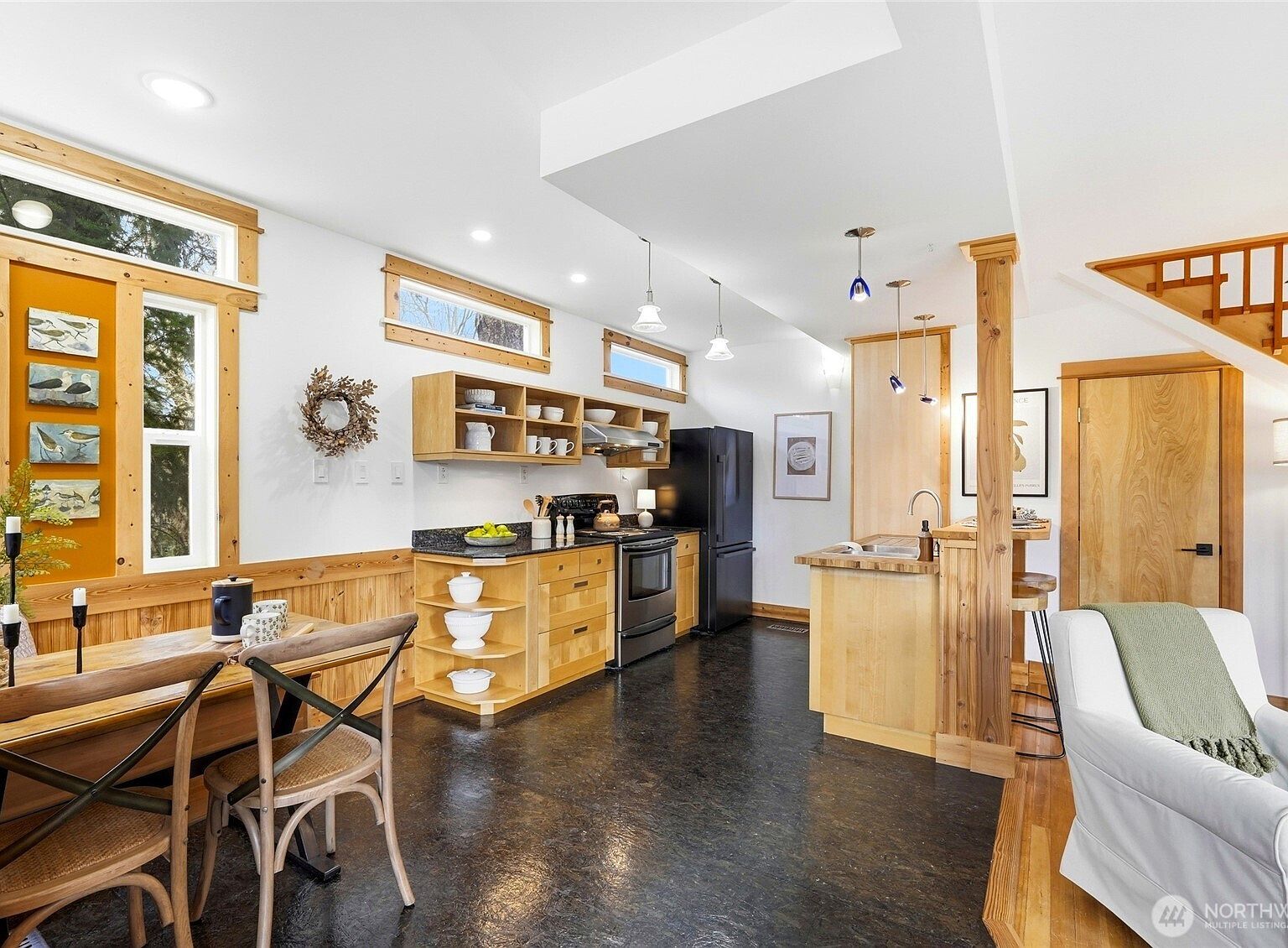 8752 Dayton Ave N #B Seattle, WA 98103 - Thumbnail 4