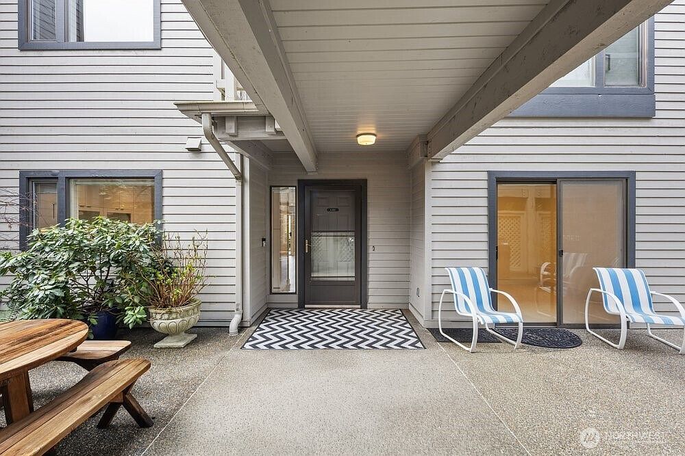 6121 NE 175th St APT A202 Kenmore, WA 98028 - Thumbnail 4