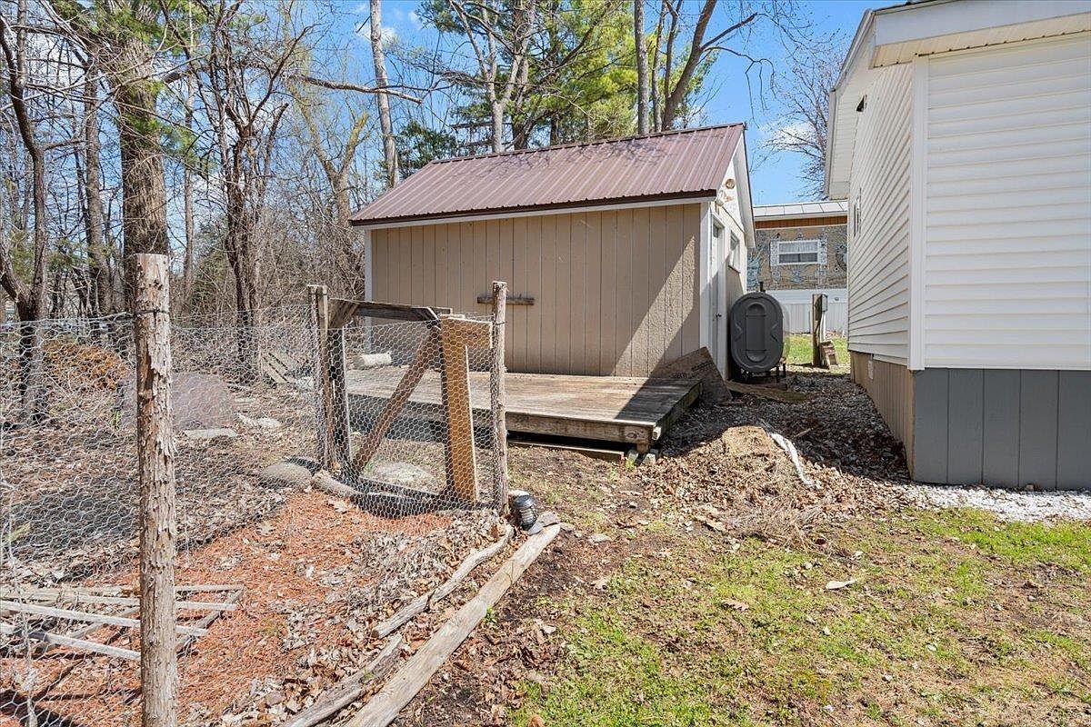 142 Penny Ln Shelburne, VT 05482 - Thumbnail 4