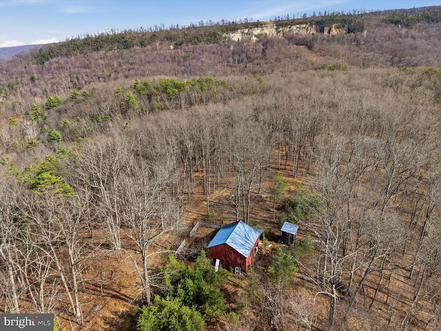 494 Sam Hill Ln Great Cacapon, WV 25422 - Thumbnail 4