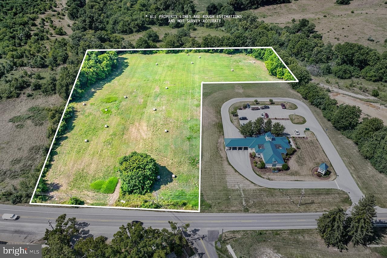 S George St Charles Town, WV 25414 - Thumbnail 4