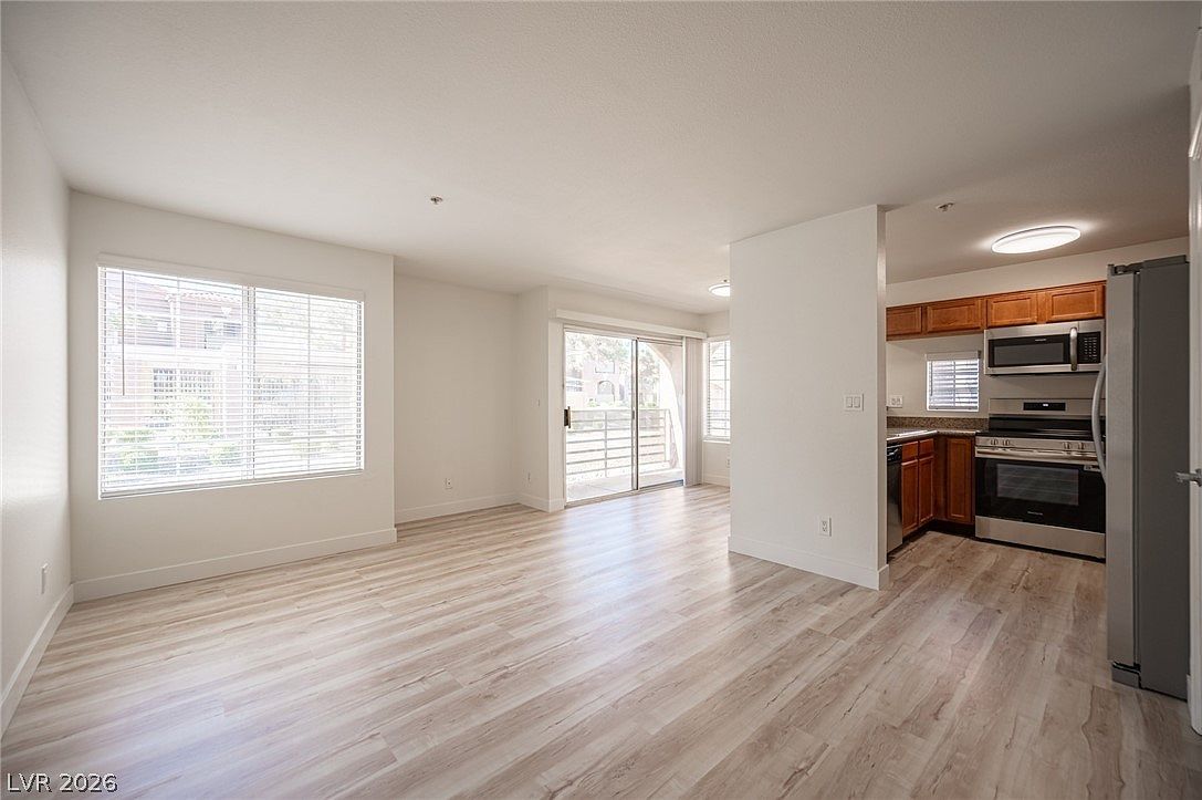 2101 Blue Breeze Dr Unit 105 Las Vegas, NV 89128 - Thumbnail 4