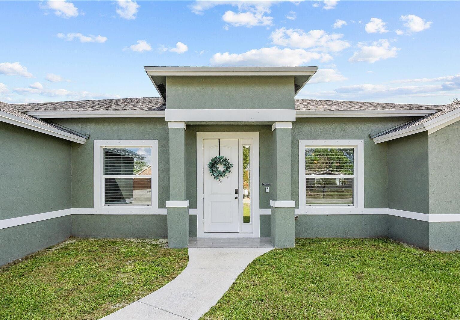 621 SE Prineville St Port Saint Lucie, FL 34983 - Thumbnail 4