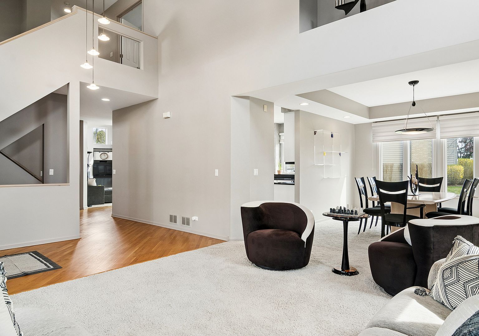 2038 Sheridan Rd Buffalo Grove, IL 60089 - Thumbnail 4