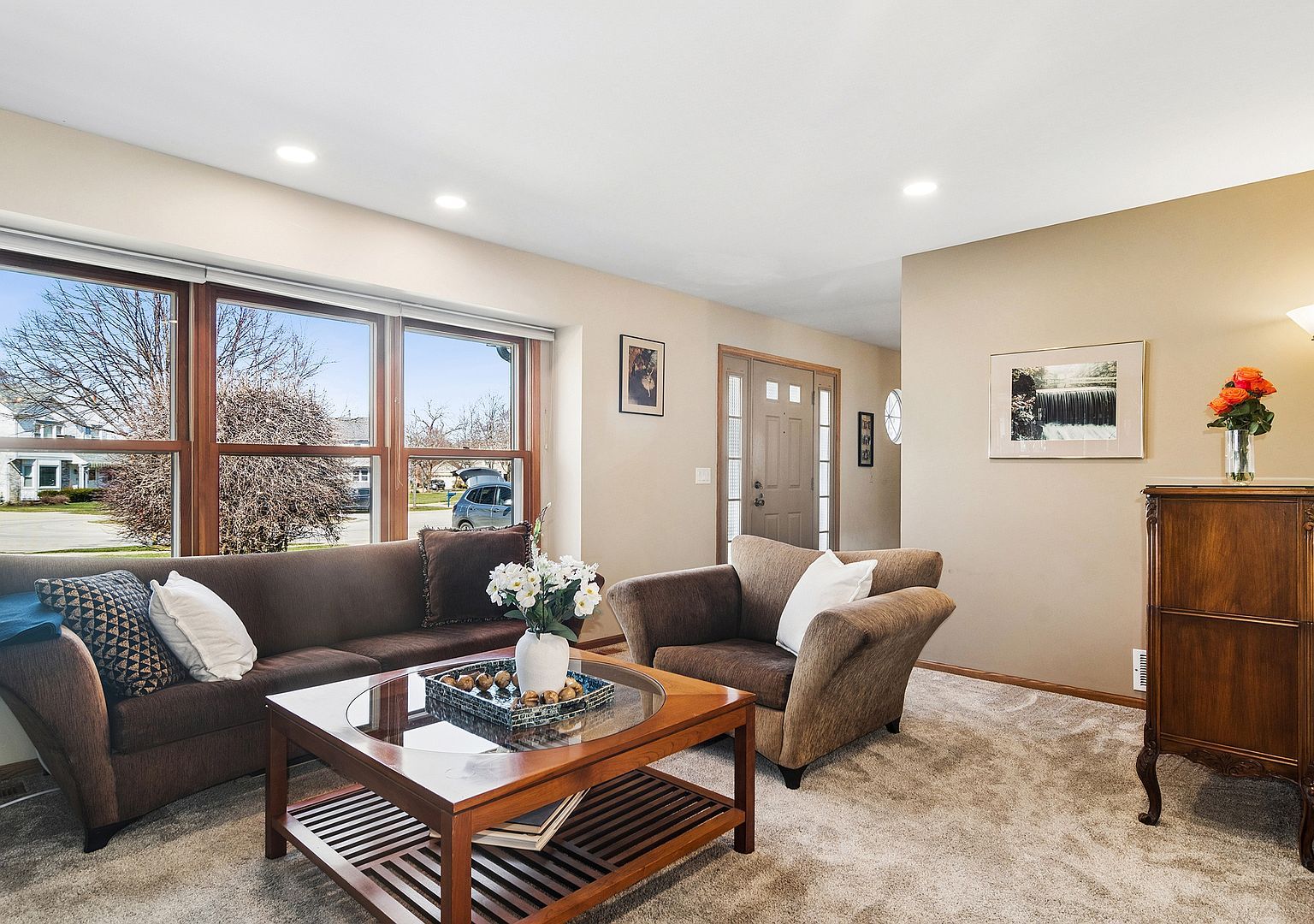 302 Chateau Dr Buffalo Grove, IL 60089 - Thumbnail 4