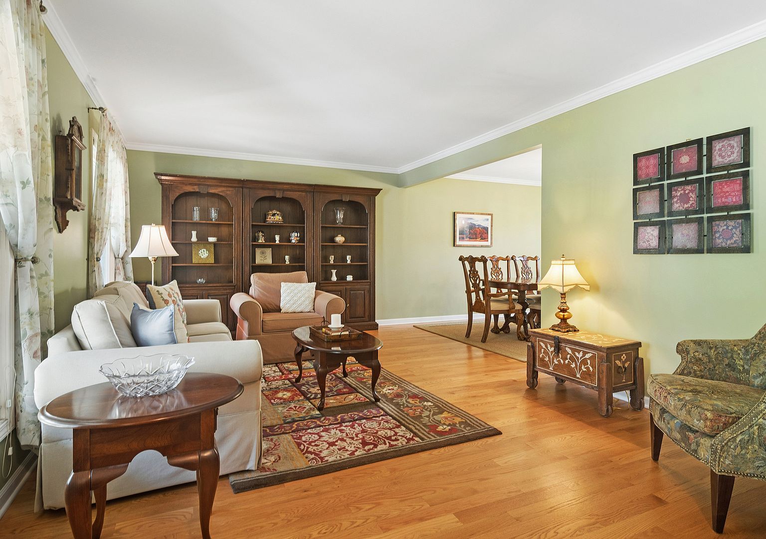 719 E Hackberry Dr Arlington Heights, IL 60004 - Thumbnail 4