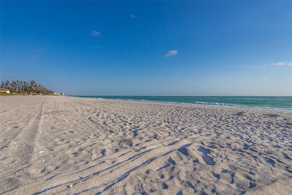 560 Gulf Bay Rd #17 Longboat Key, FL 34228 - Thumbnail 4