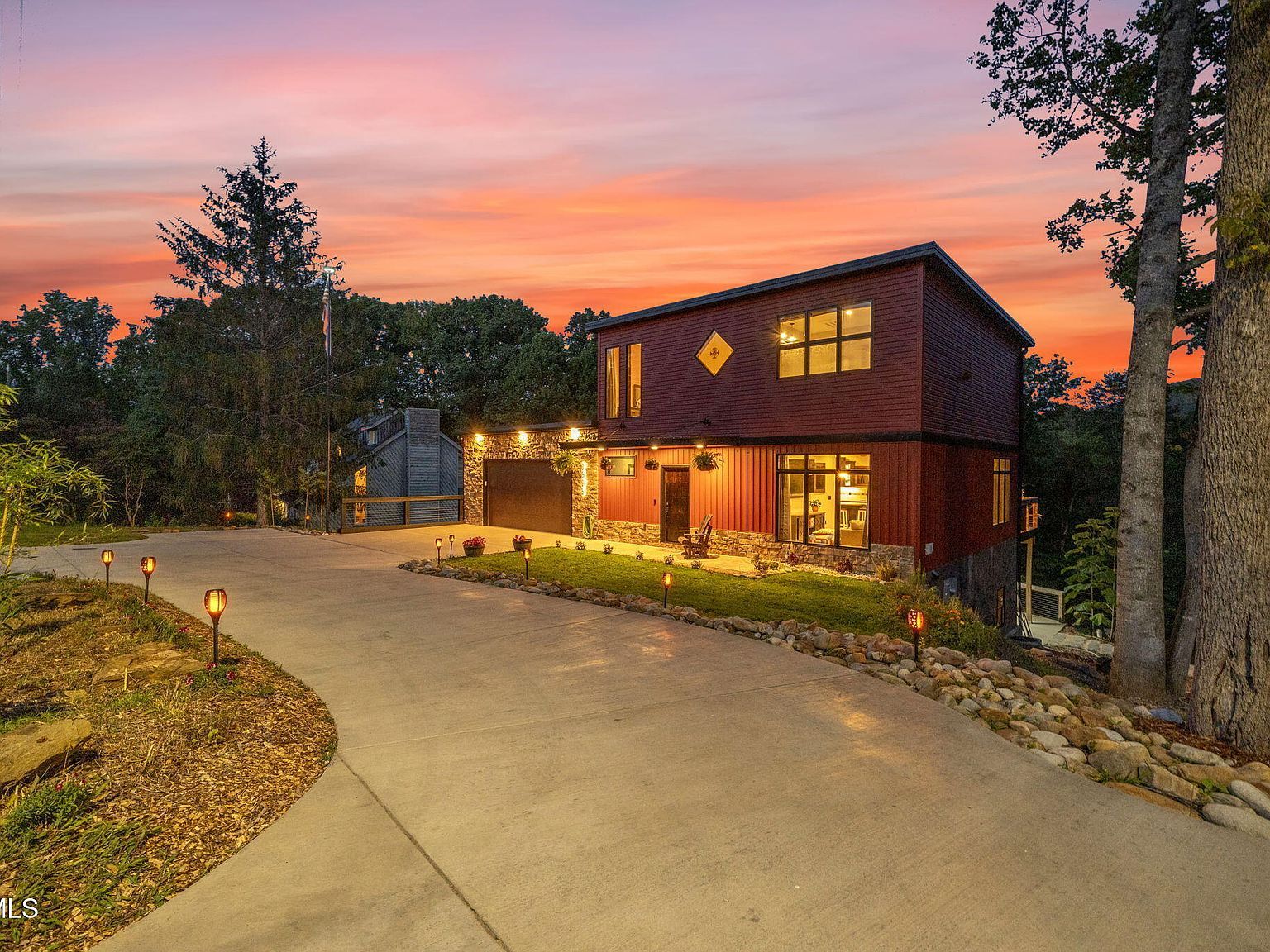 1505 Strawberry Ln Johnson City, TN 37604 - Thumbnail 4