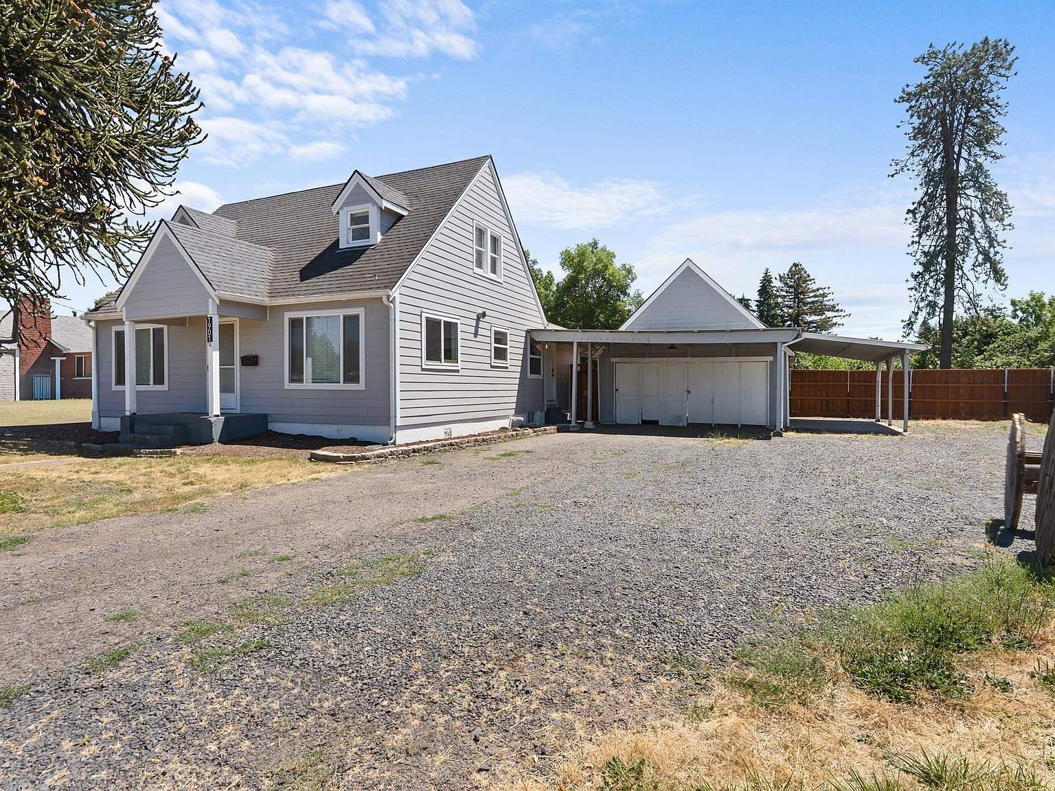 1901 Long St Sweet Home, OR 97386 - Thumbnail 4