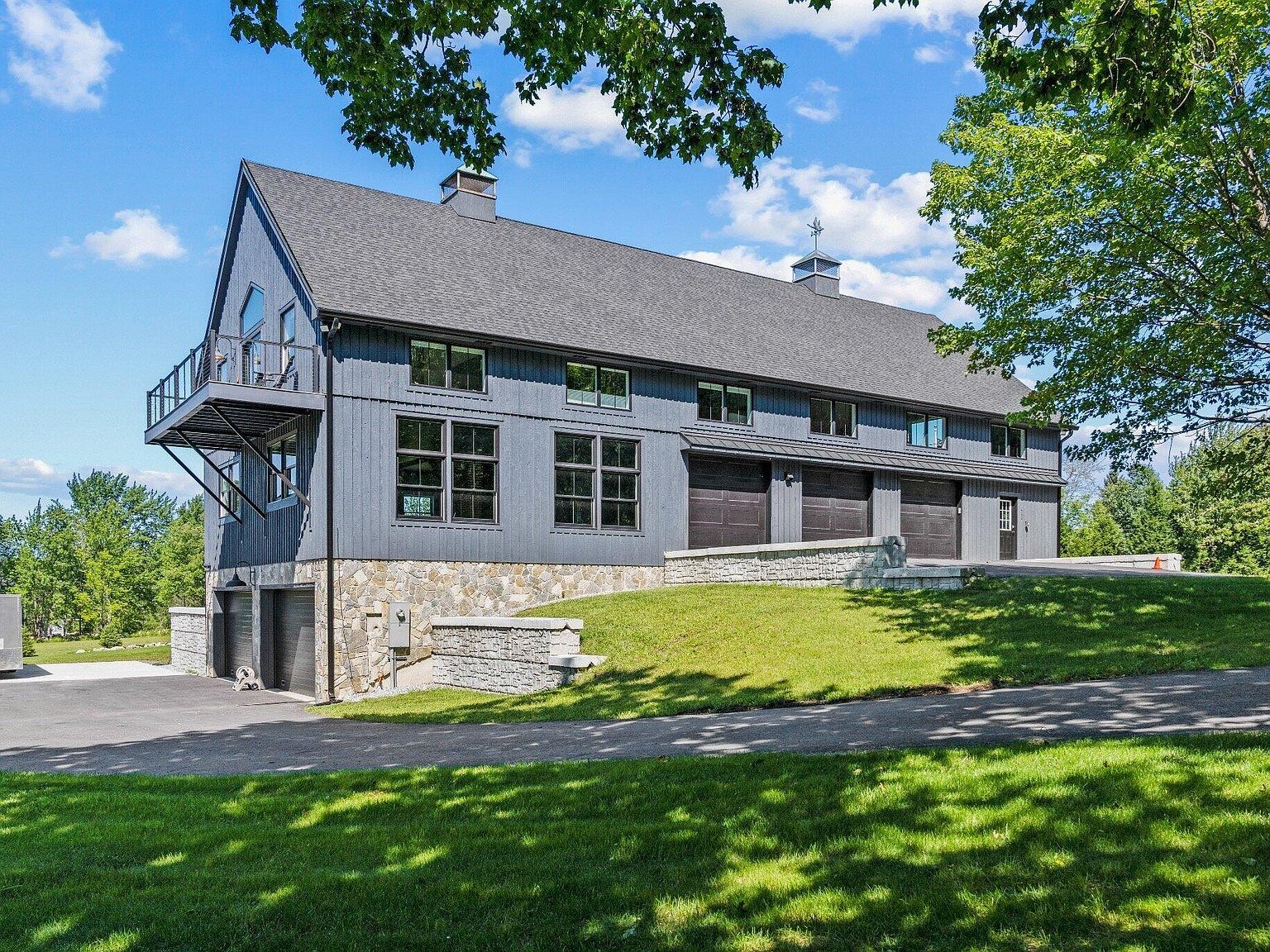 440 Blackstrap Rd Falmouth, ME 04105 - Thumbnail 4